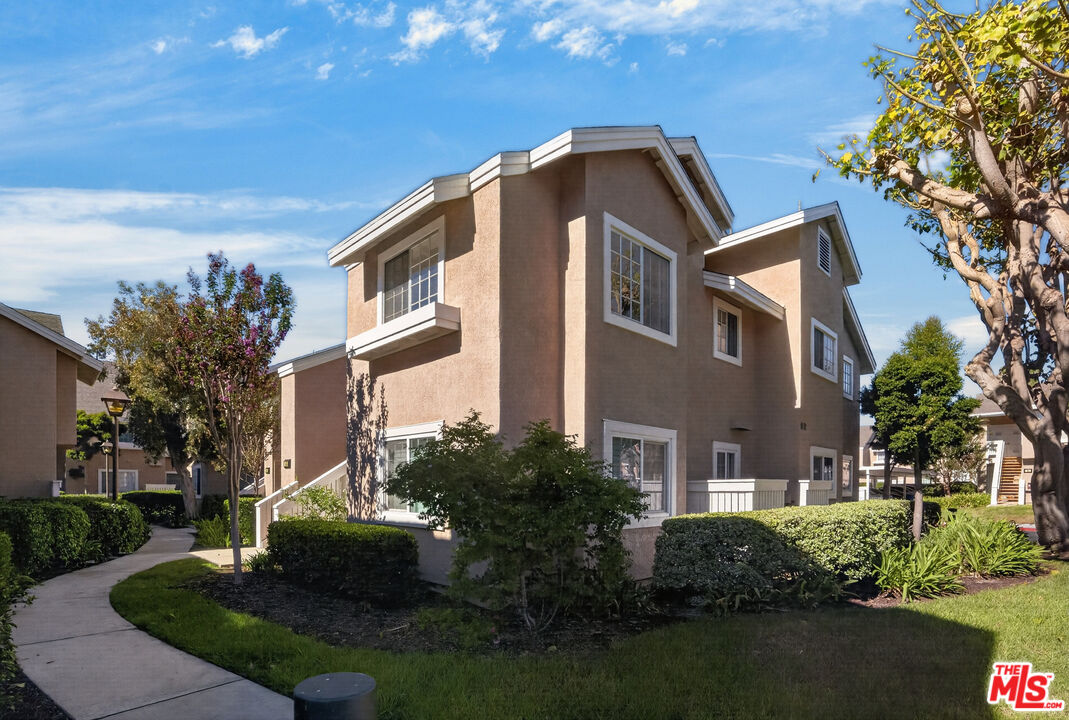 163 Greenfield, Irvine, CA 92614