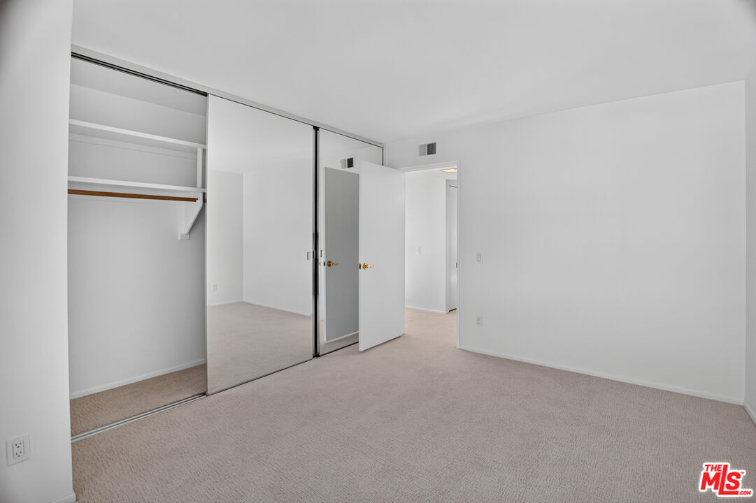 163 Greenfield, Irvine, CA 92614