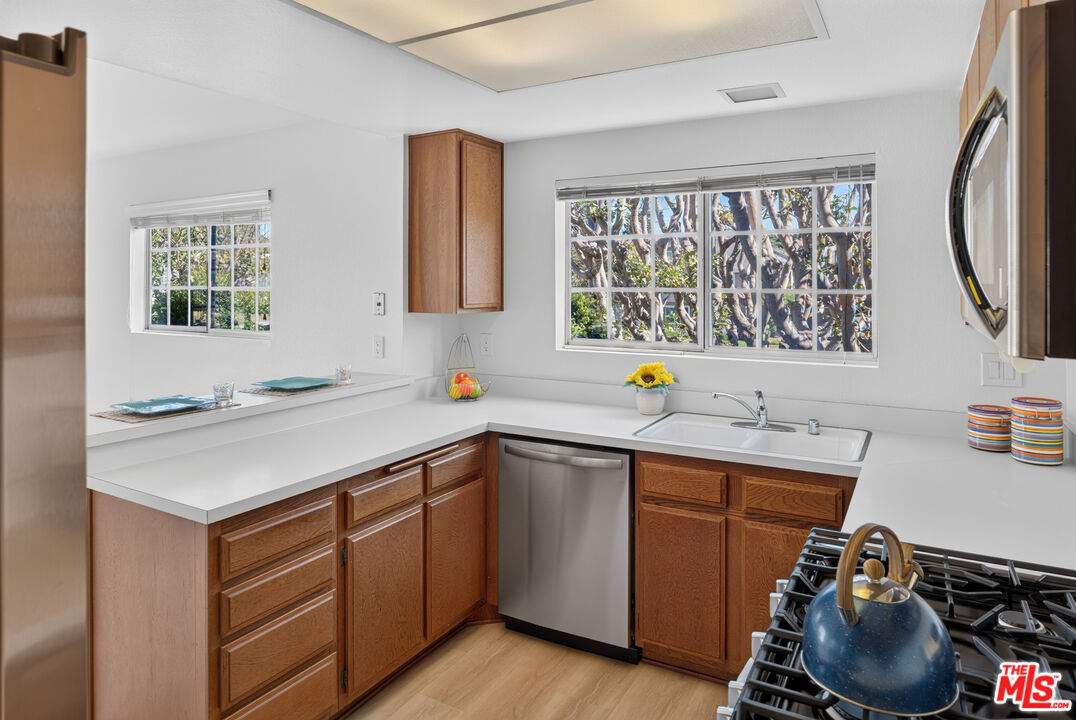 163 Greenfield, Irvine, CA 92614
