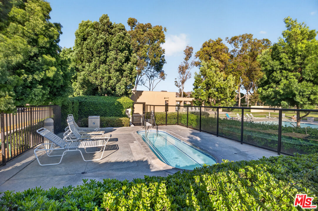 163 Greenfield, Irvine, CA 92614