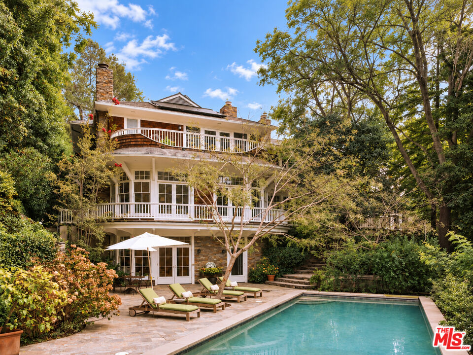Property photo for 2041 Mandeville Canyon Rd, Los Angeles, CA