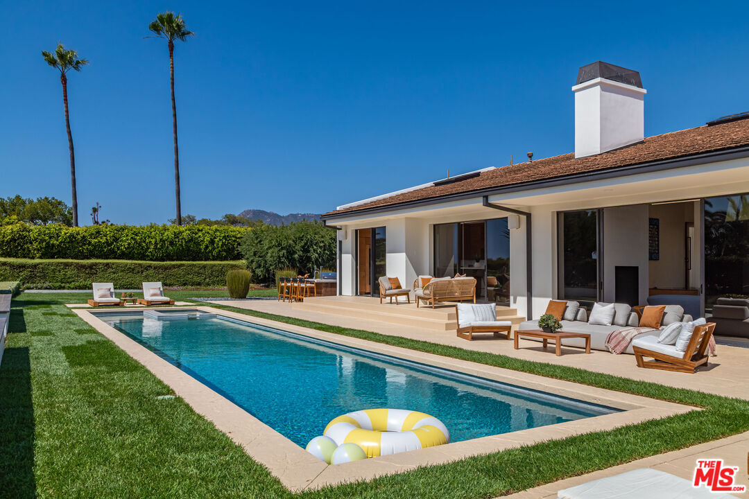 Property photo for 6419 Merritt Dr, Malibu, CA