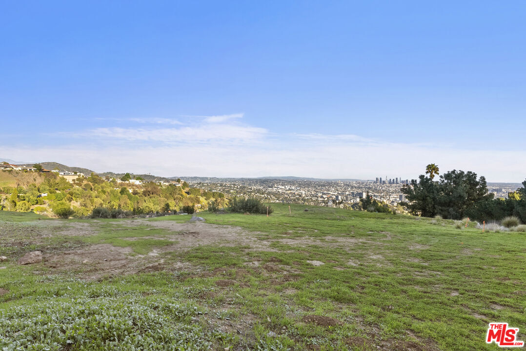 Property photo for 2666 Larmar Rd, Los Angeles, CA
