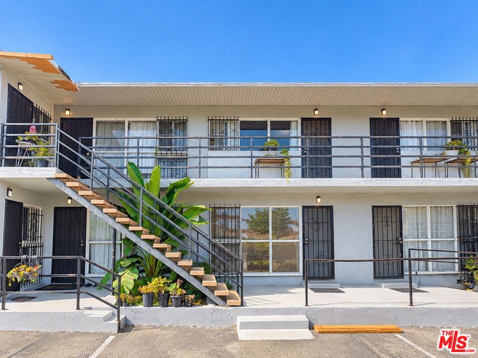 Property photo for 710 N Market St, #2, Inglewood, CA