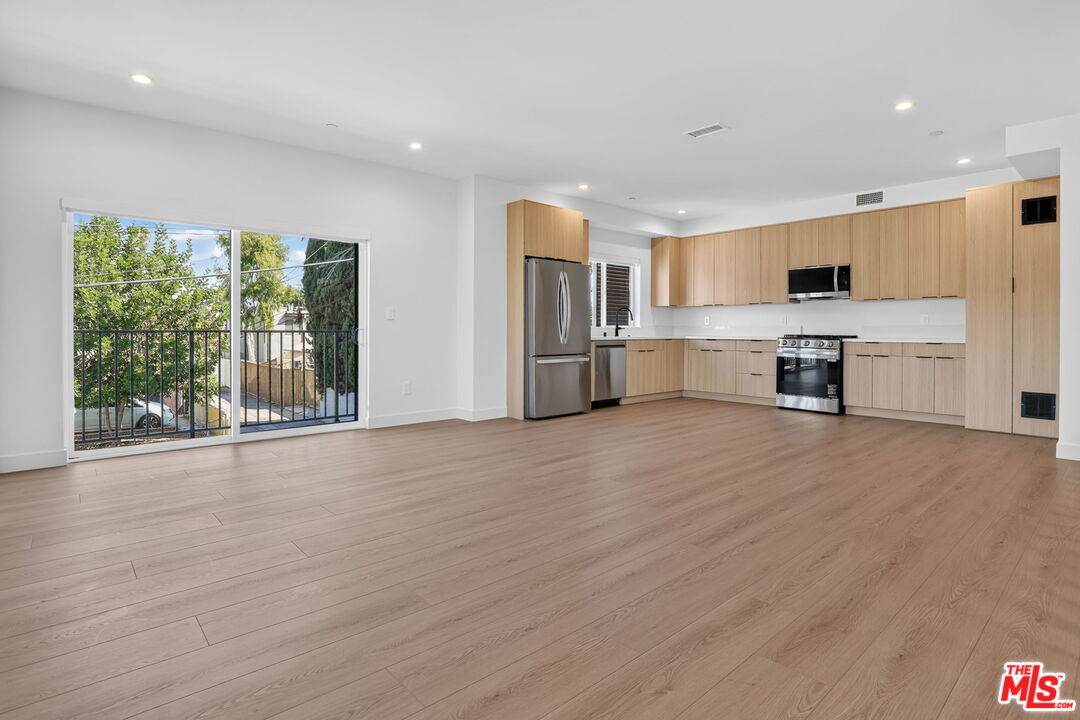 Property photo for 11302 Collins St, #2, Los Angeles, CA