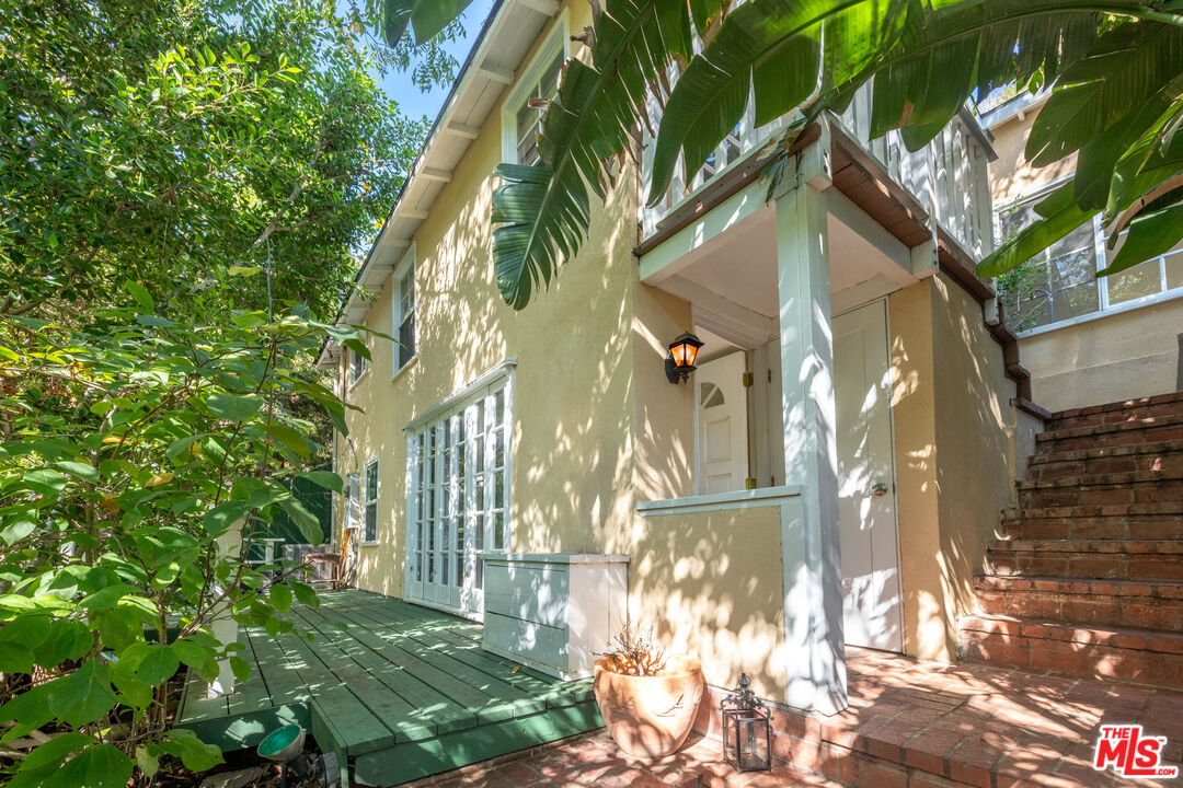 Property photo for 10001 Westwanda Dr, Beverly Hills, CA