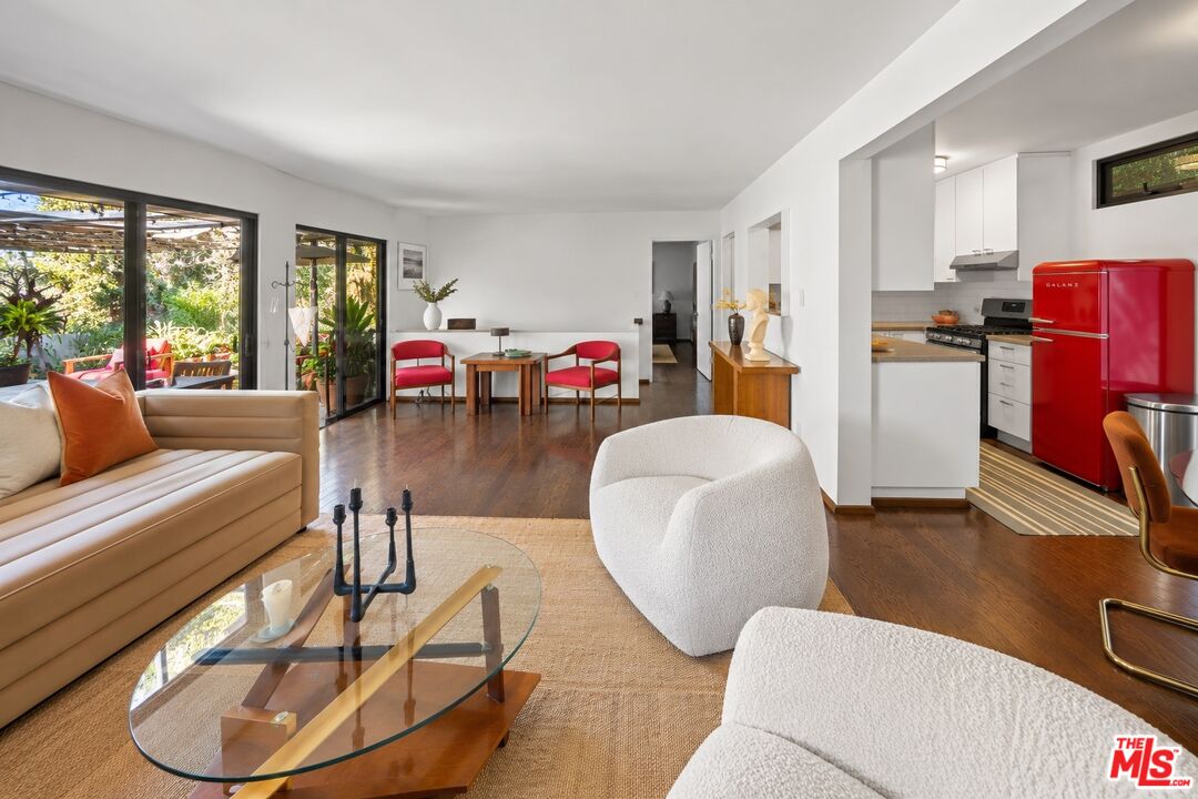Property photo for 7432 Woodrow Wilson Dr, Los Angeles, CA