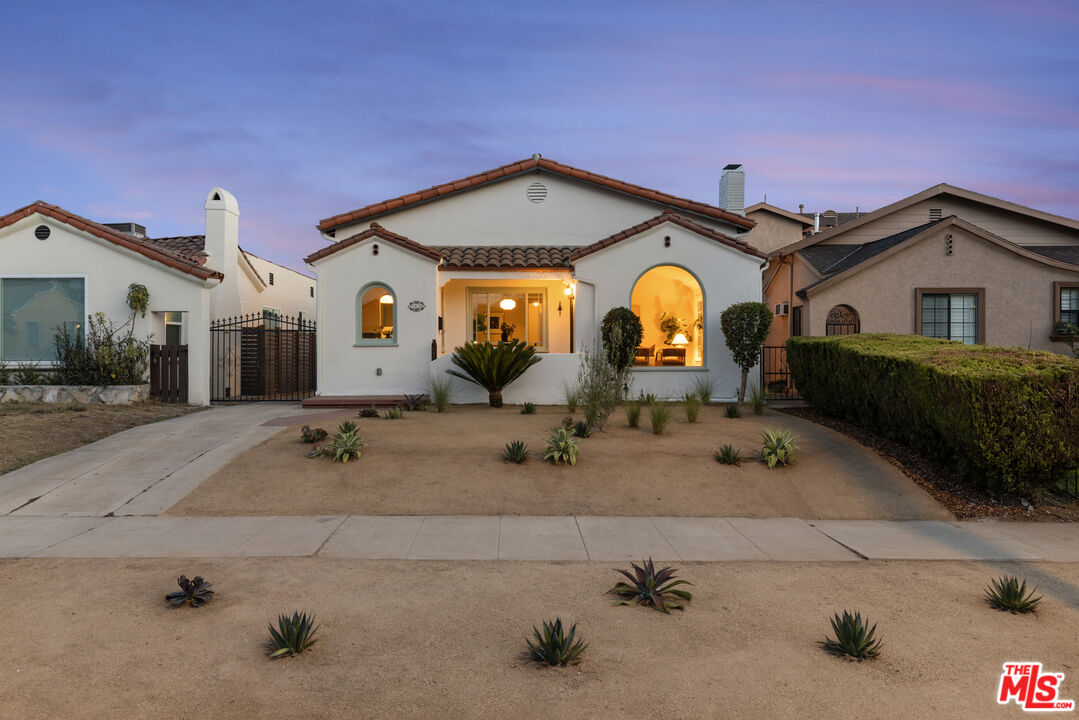 Property photo for 5436 Norwich Ave, Los Angeles, CA