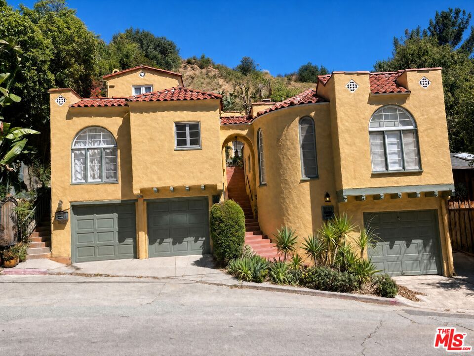 Property photo for 6143 Glen Holly St, Los Angeles, CA