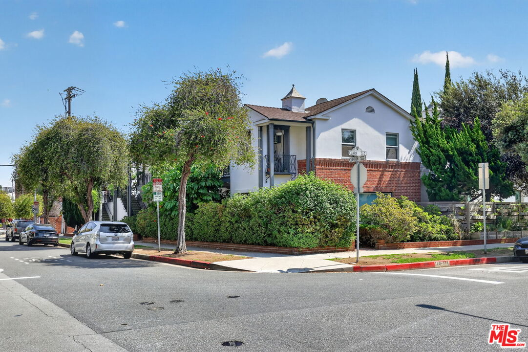 Property photo for 184 N Clark Dr, Beverly Hills, CA