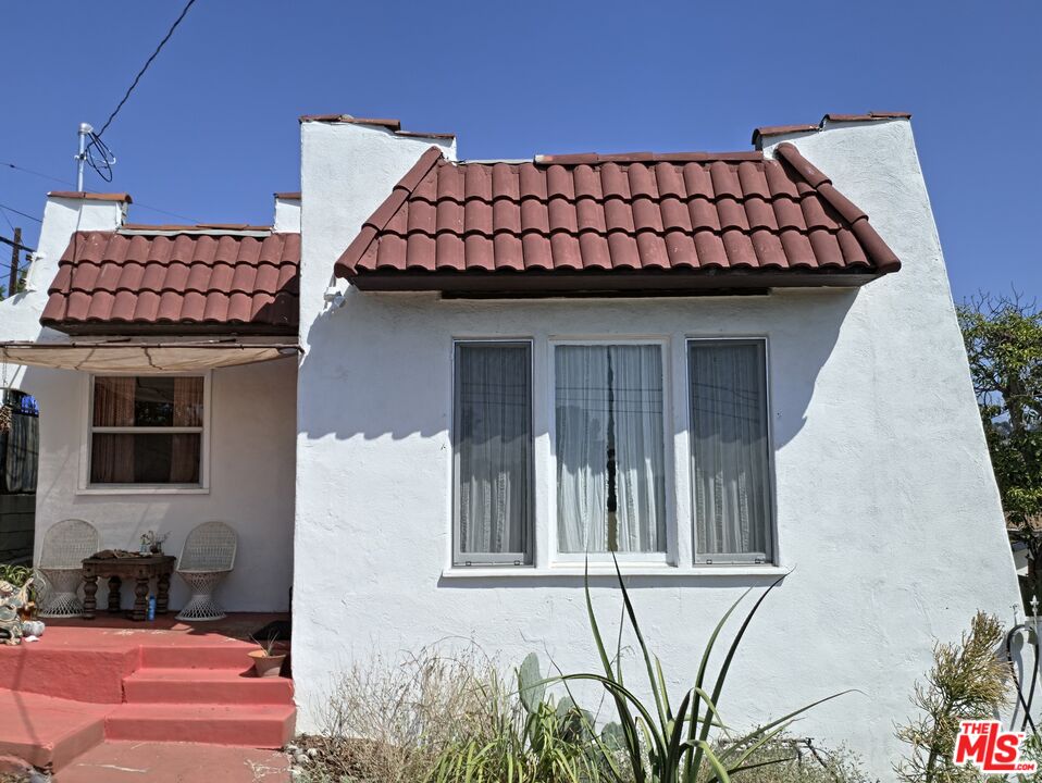 Property photo for 1717 Kilbourn St, Los Angeles, CA