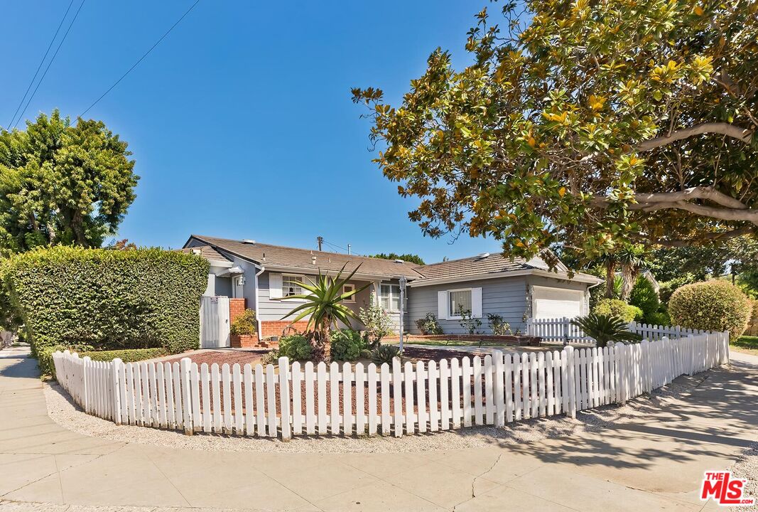 Property photo for 11637 Charnock Rd, Los Angeles, CA