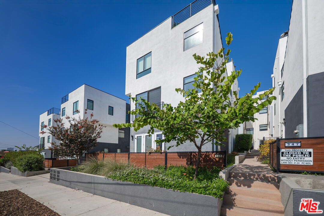 Property photo for 345 N La Fayette Park Pl, Los Angeles, CA