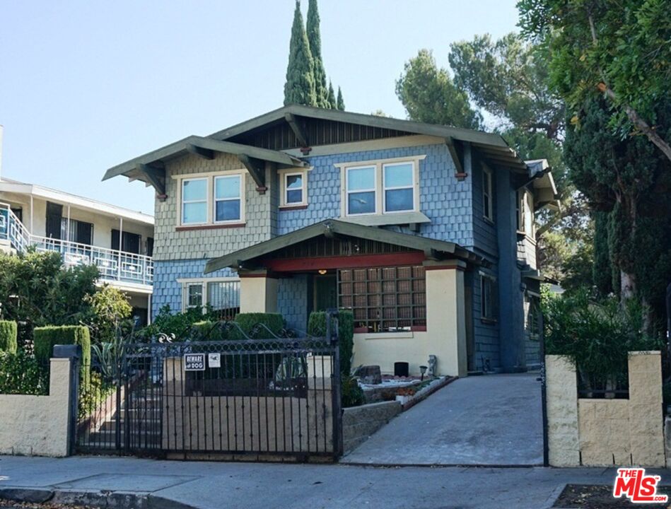 Property photo for 854 S Ardmore Ave, Los Angeles, CA
