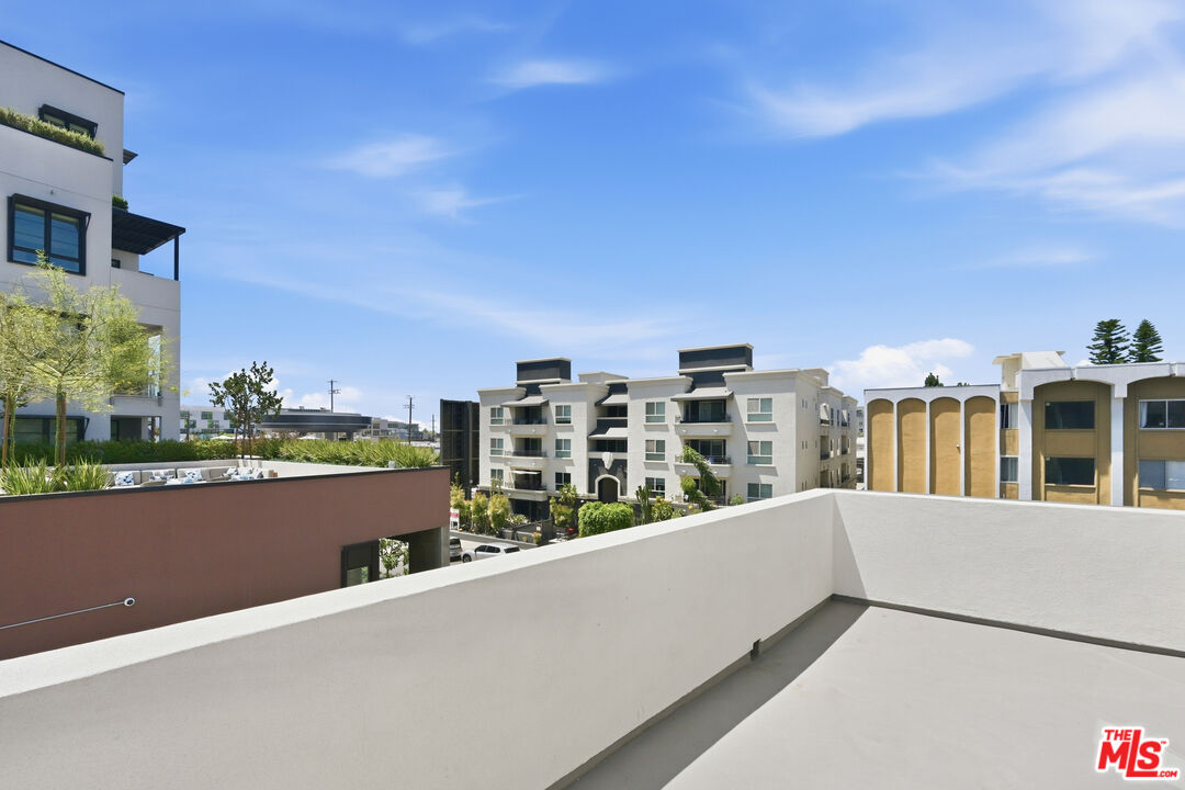 Property photo for 1130 N Orange Dr, #PH301, Los Angeles, CA