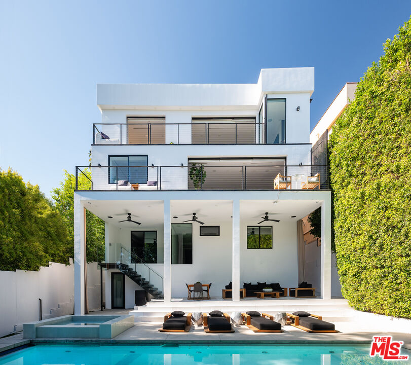Property photo for 6654 Emmet Ter, Los Angeles, CA