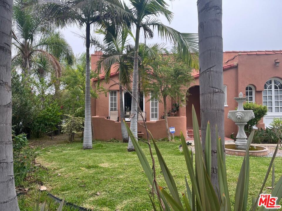 Property photo for 5300 Chesley Ave, Los Angeles, CA