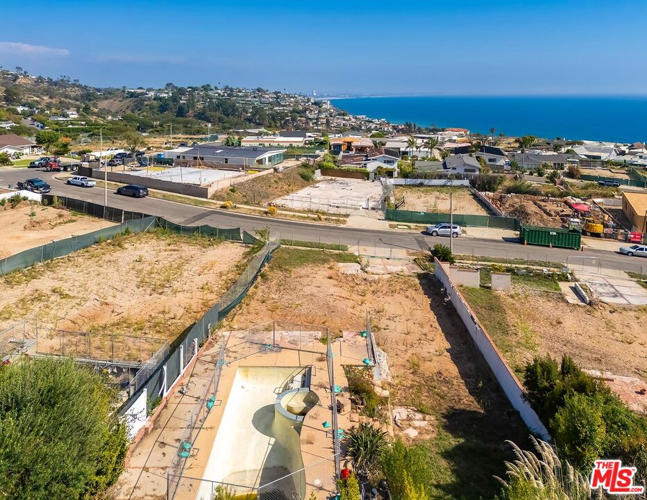 Property photo for 3619 Seahorn Dr, Malibu, CA