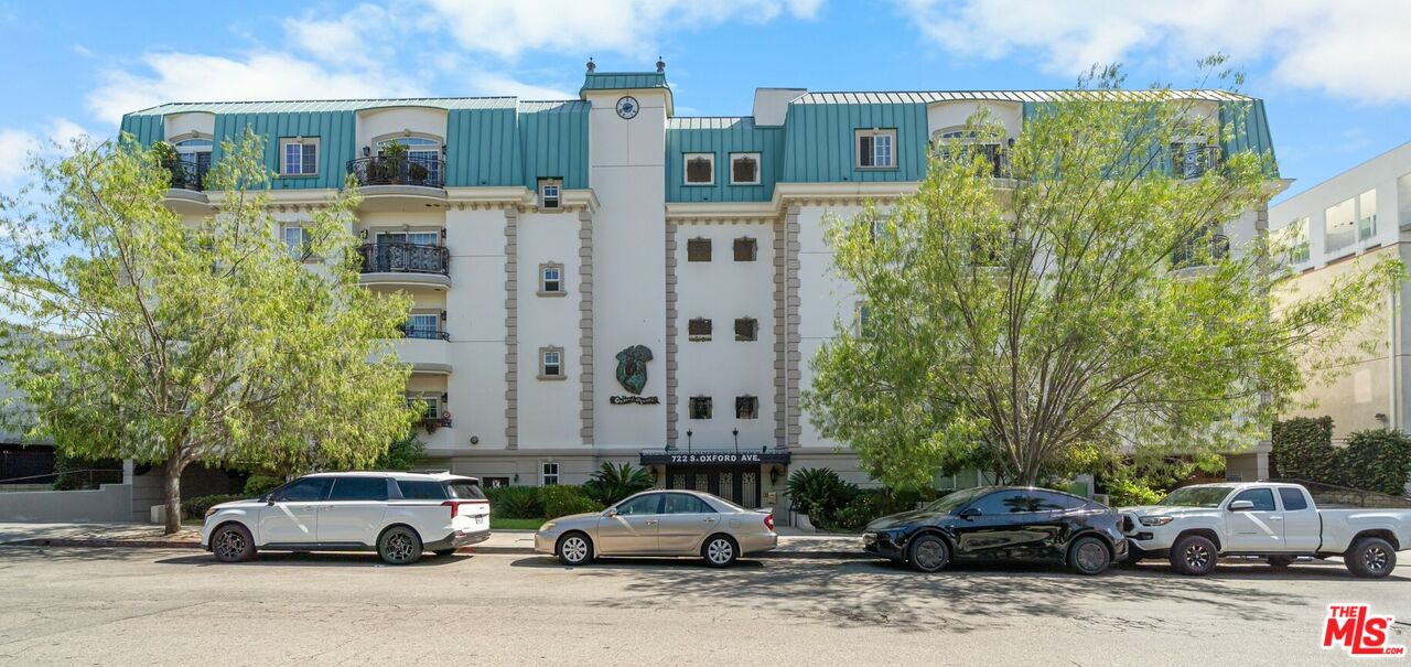 Property photo for 722 S Oxford Ave, #403, Los Angeles, CA