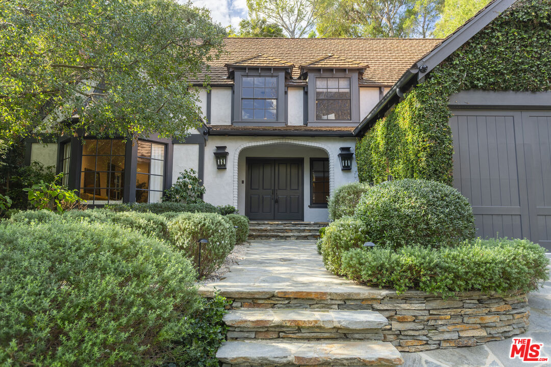 Property photo for 13176 Boca De Canon Ln, Los Angeles, CA