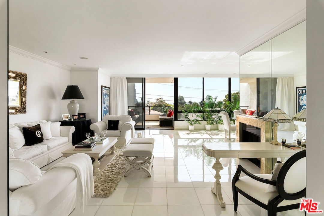 Property photo for 10350 Wilshire Blvd, #404, Los Angeles, CA