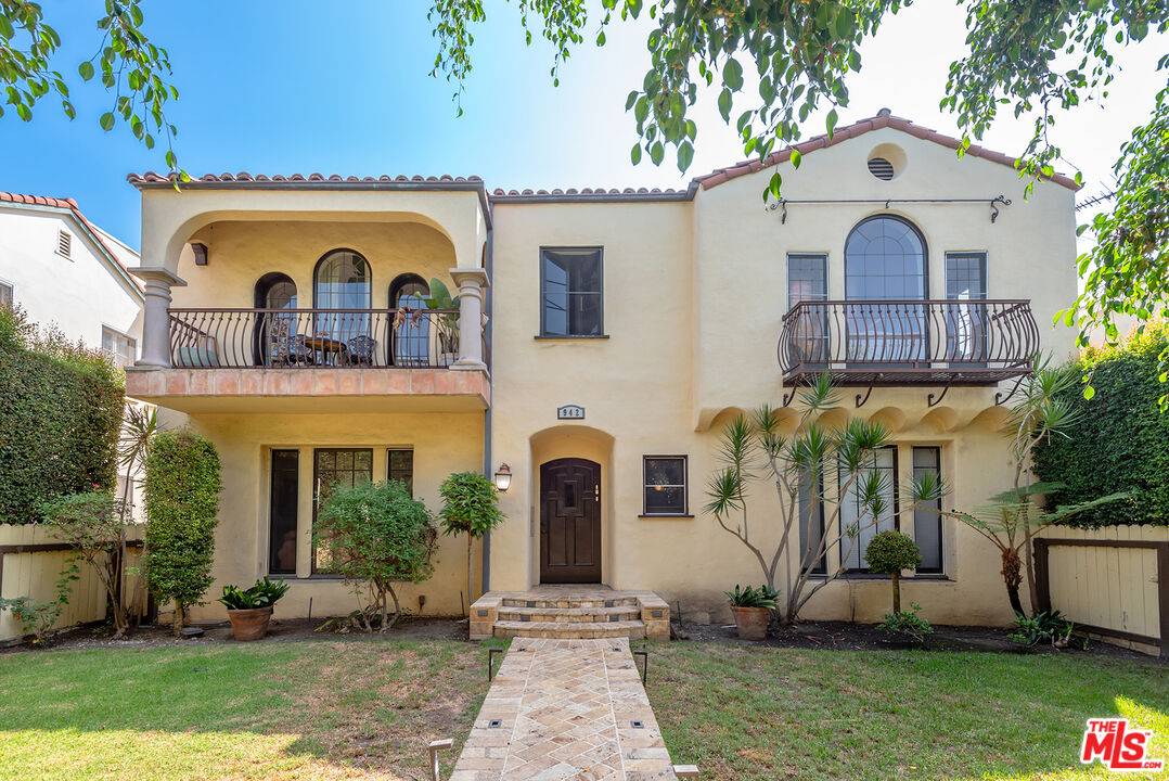 Property photo for 942 S Mansfield Ave, Los Angeles, CA