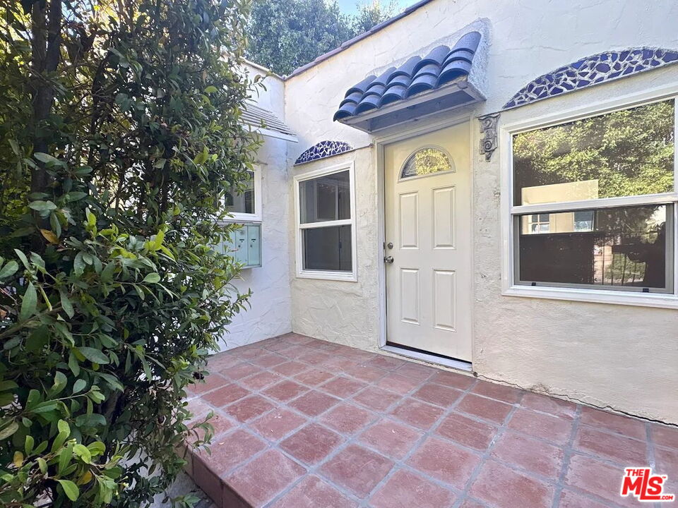 Property photo for 2107 Vine St, Los Angeles, CA