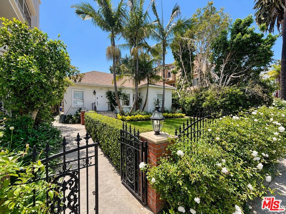 Property photo for 1030 4th St, #B, Santa Monica, CA