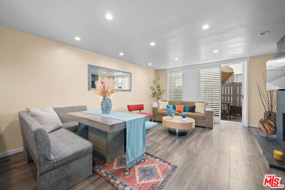 Property photo for 5951 Canterbury Dr, #20, Culver City, CA