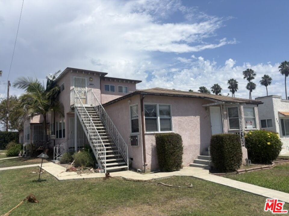 Property photo for 3873 W 54th St, Los Angeles, CA