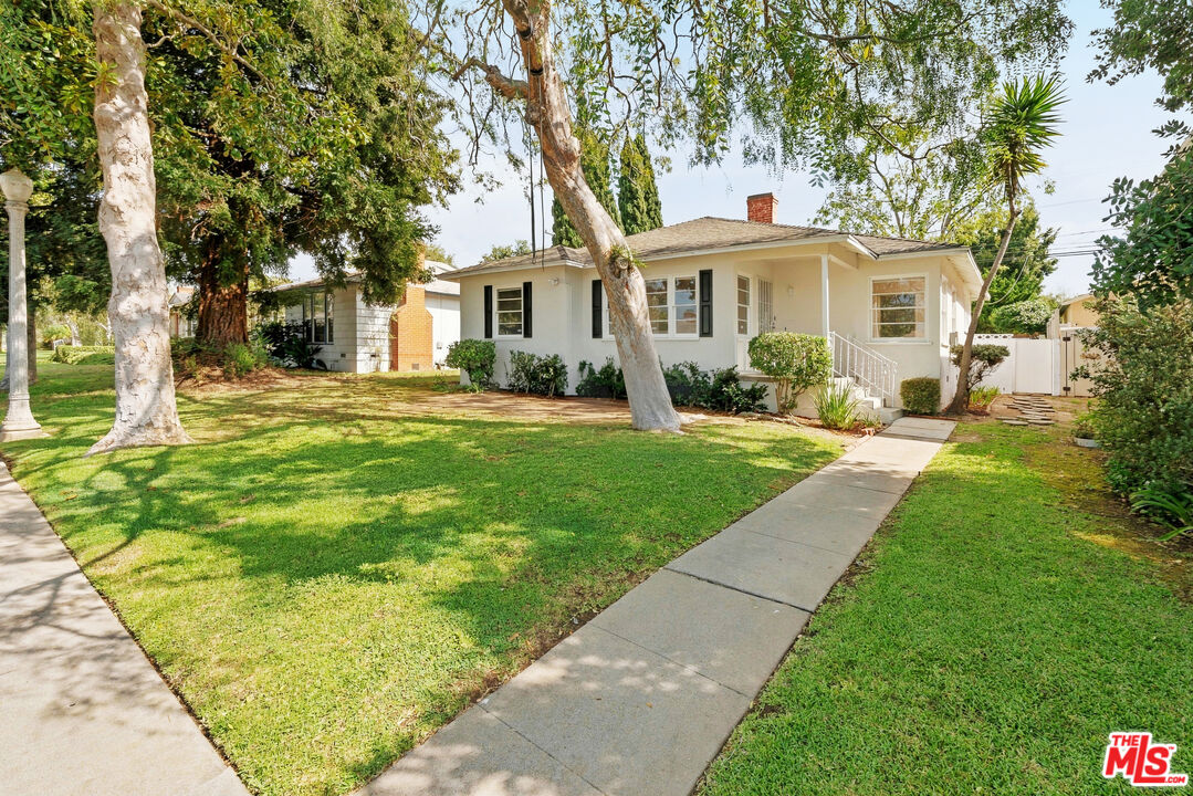 Property photo for 7822 Denrock Ave, Los Angeles, CA
