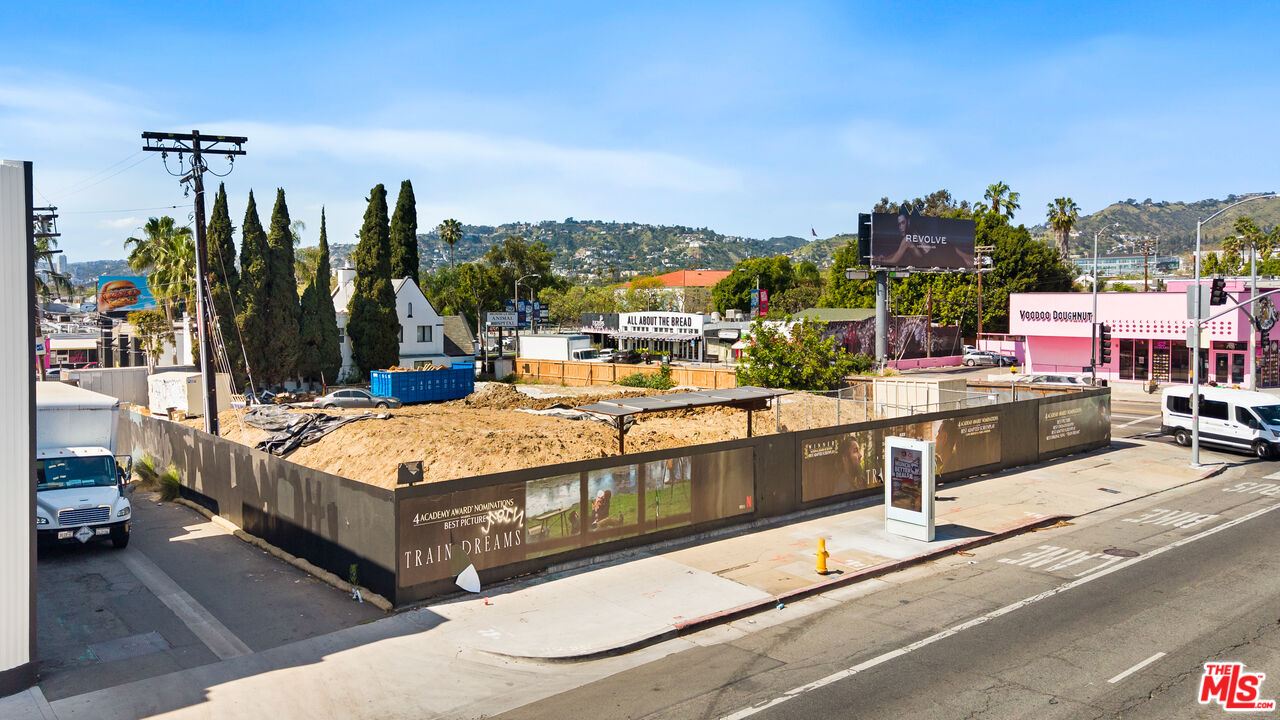Property photo for 7100 - 7110 Melrose Ave, Los Angeles, CA