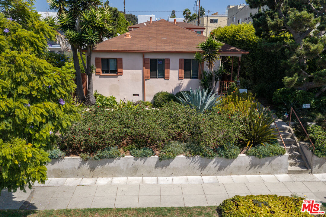 Property photo for 1937 12th St, Santa Monica, CA