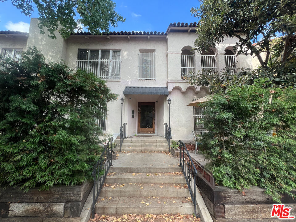 Property photo for 321 N Sycamore Ave, Los Angeles, CA
