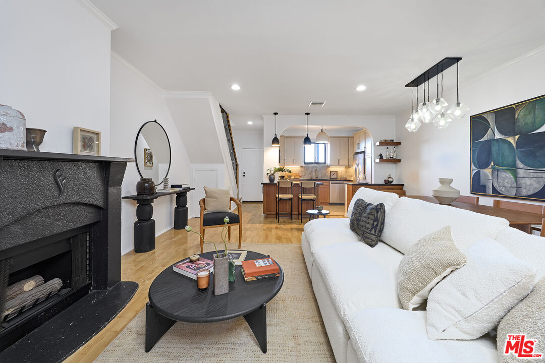 Property photo for 828 N Hudson Ave, #214, Los Angeles, CA