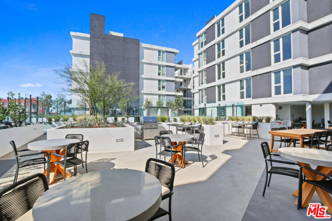 Property photo for 200 N Vermont Ave, #518, Los Angeles, CA