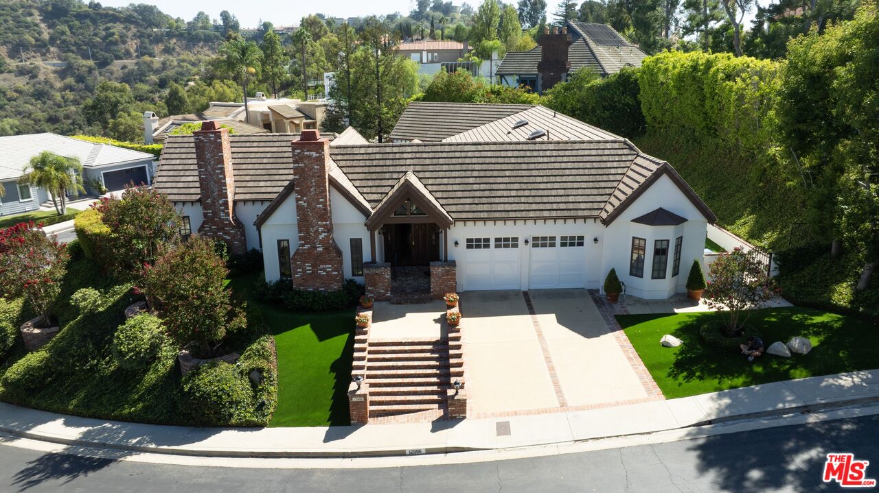 Property photo for 12006 Talus Pl, Beverly Hills, CA