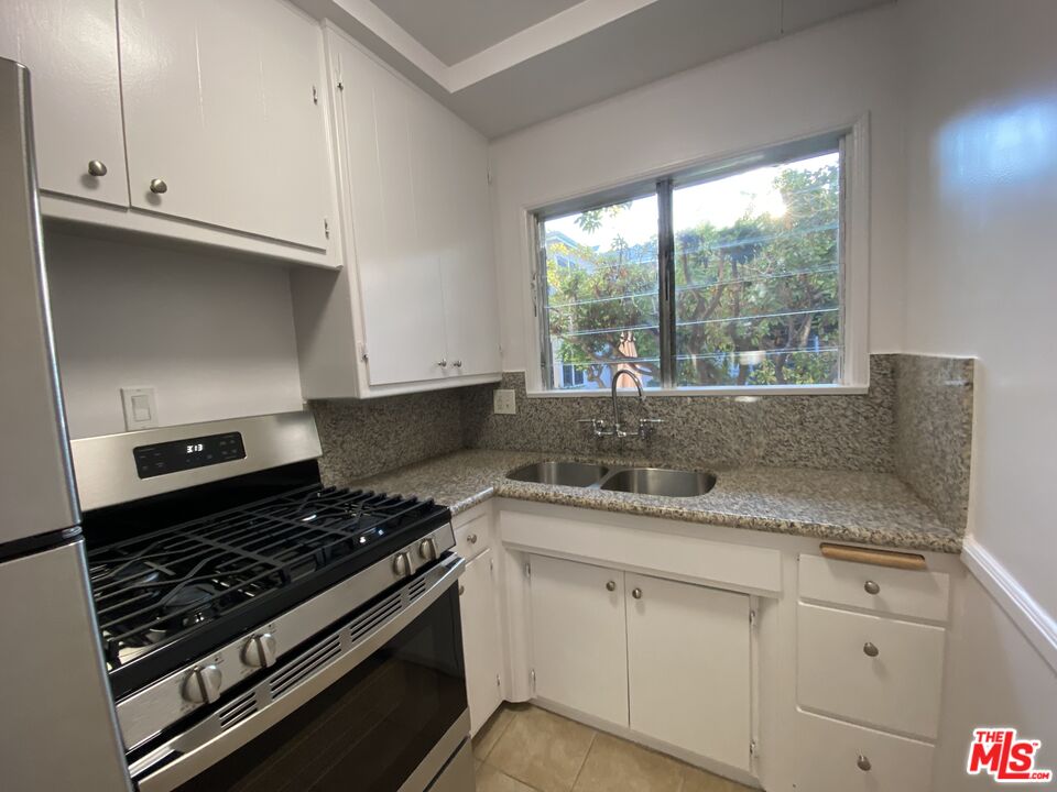 Property photo for 228 Idaho Ave, #228-3, Santa Monica, CA