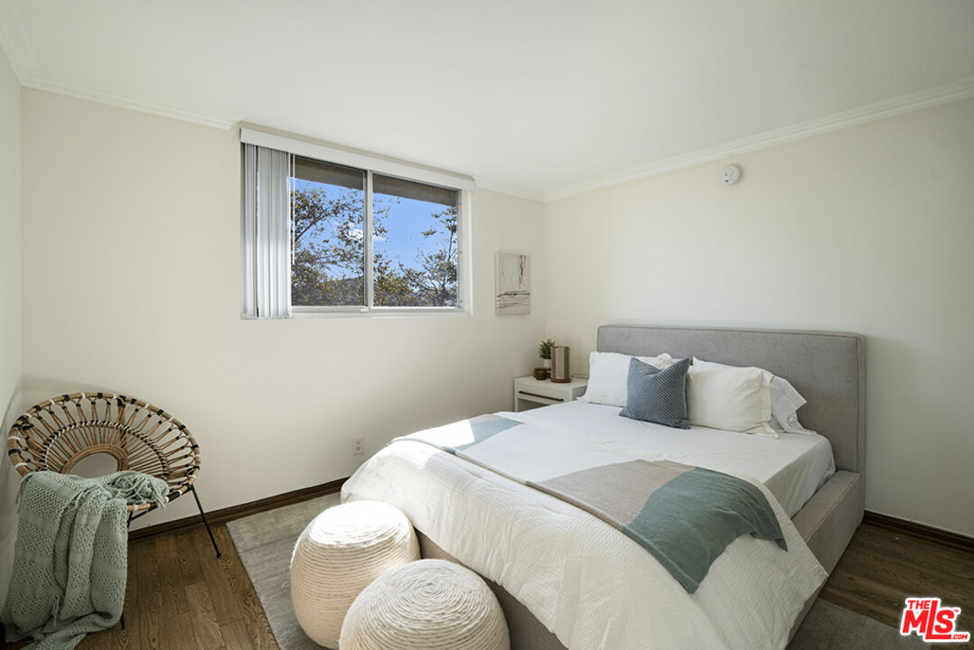 525 N Sycamore Ave, #306, Los Angeles, CA 90036 525 N Sycamore Ave, #306, Los Angeles, CA 90036
