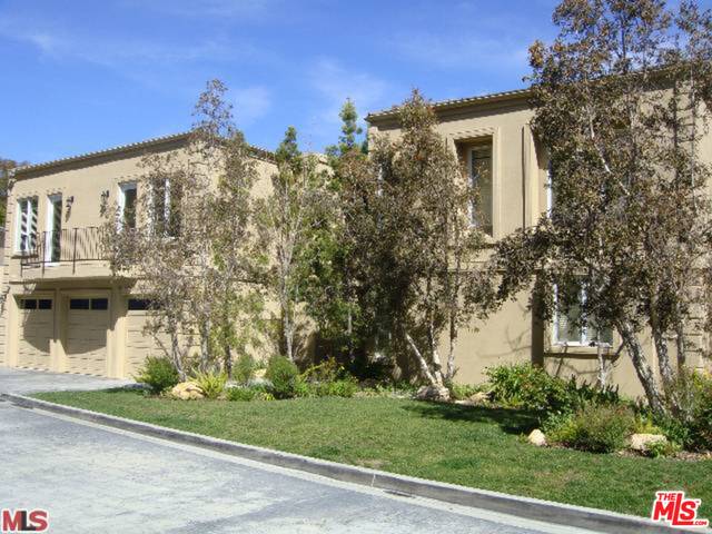 Property photo for 14465 MULHOLLAND DR, Los Angeles, CA