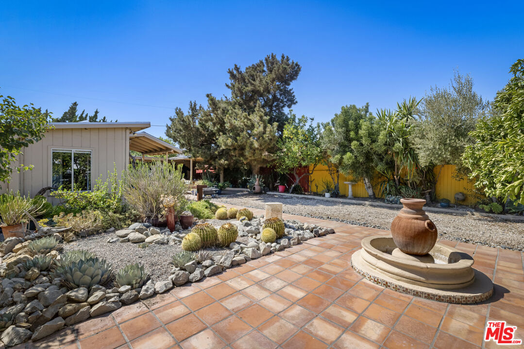 Property photo for 6033 Fulcher Ave, Los Angeles, CA