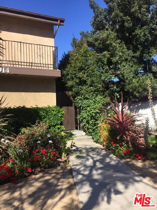 Property photo for 1914 11TH ST, #3, Santa Monica, CA