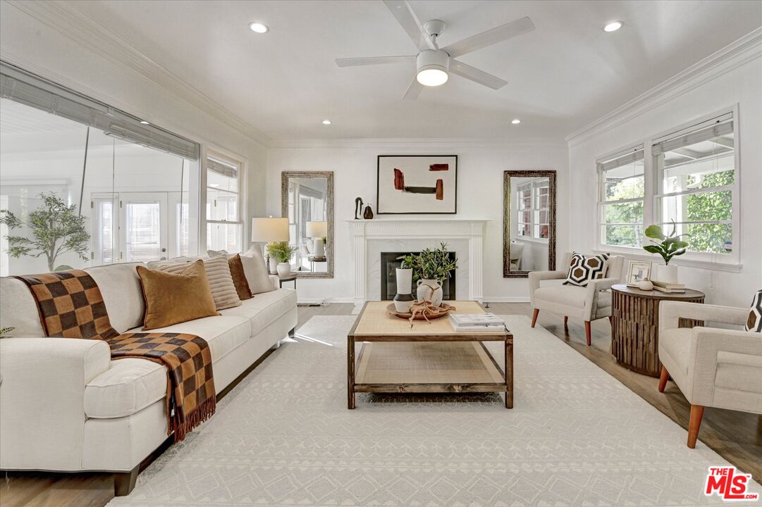 Property photo for 852 11th St, Santa Monica, CA