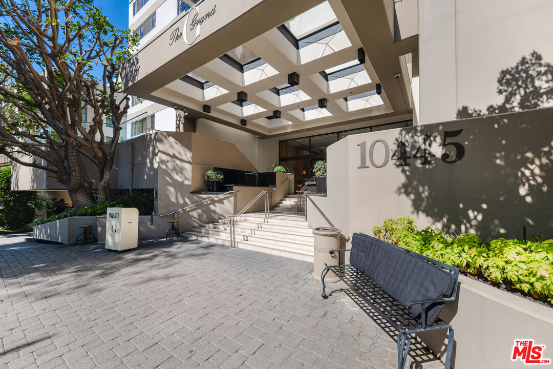 Property photo for 10445 Wilshire Blvd, #1402, Los Angeles, CA