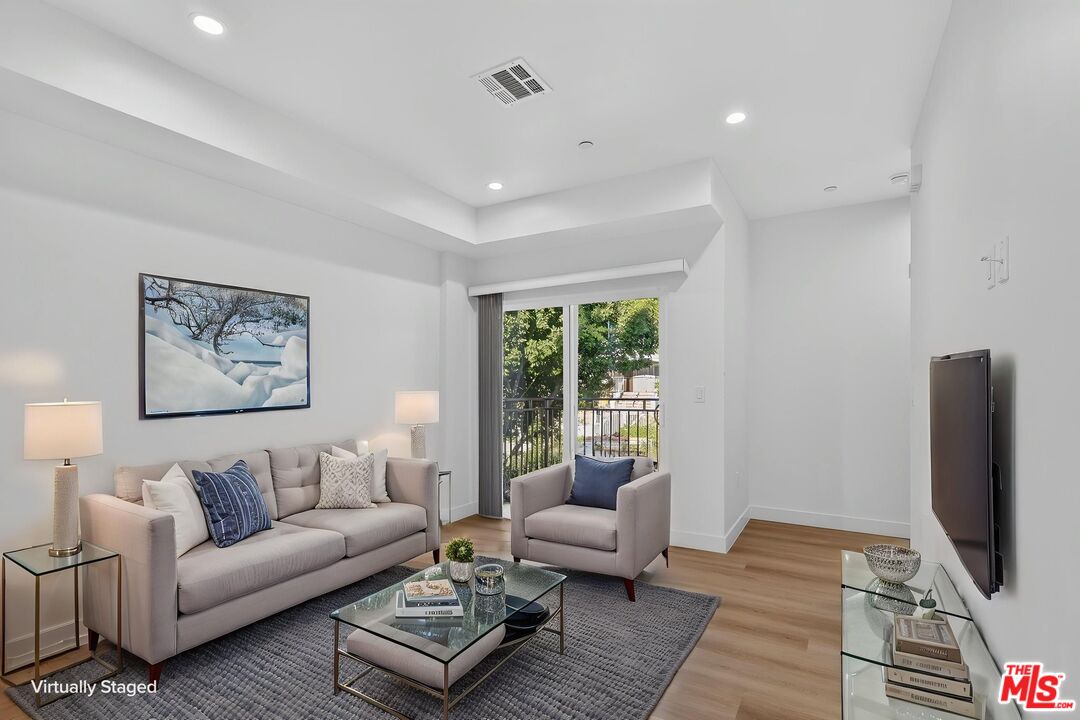 Property photo for 1424 Pleasant Ave, Los Angeles, CA