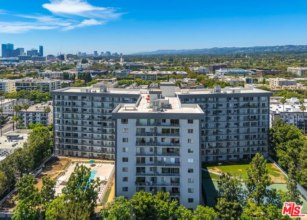 Property photo for 100 S Doheny Dr, #313, Los Angeles, CA