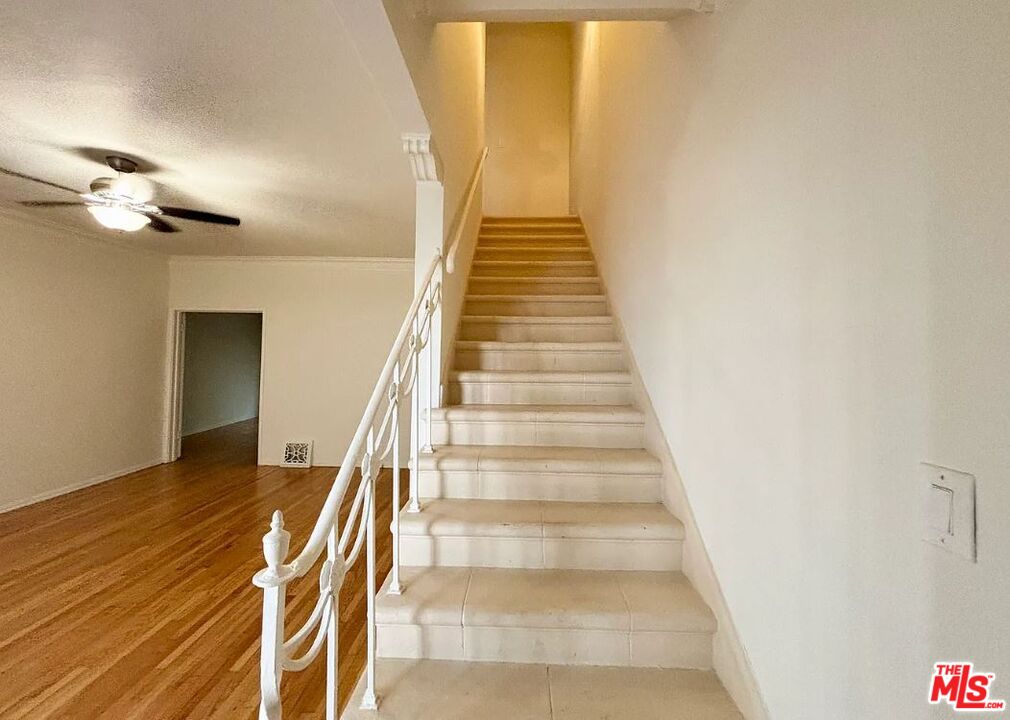 Property photo for 128 S Palm Dr, Beverly Hills, CA