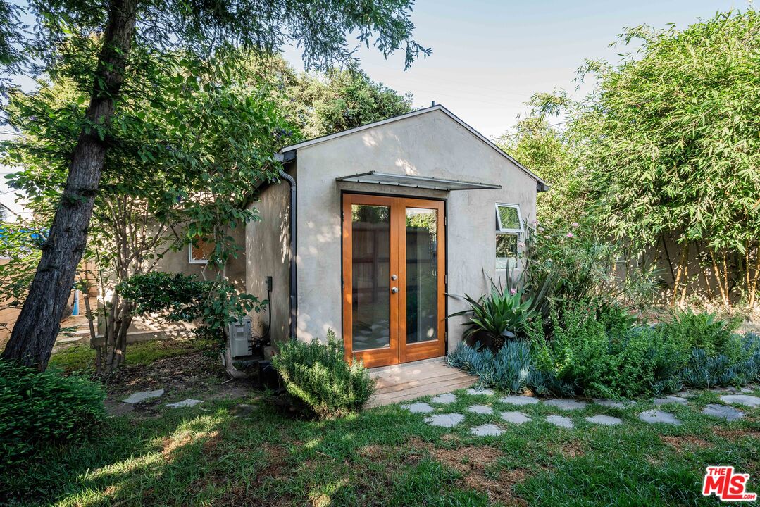 Property photo for 2401 32nd St, Santa Monica, CA