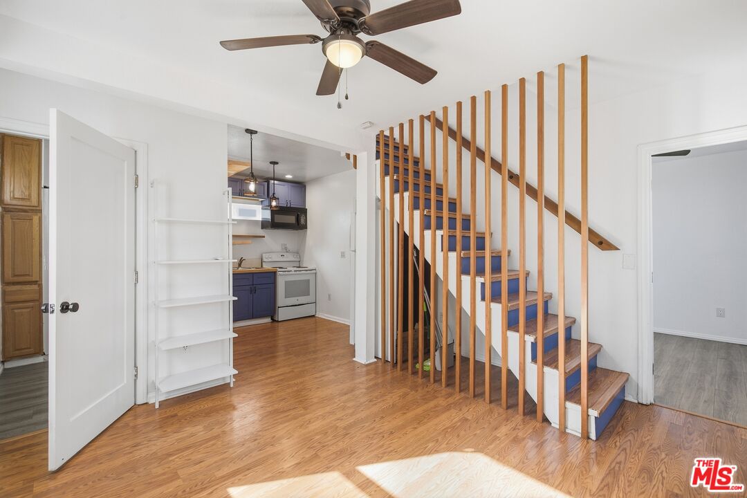 Property photo for 507 S Mathews St, Los Angeles, CA