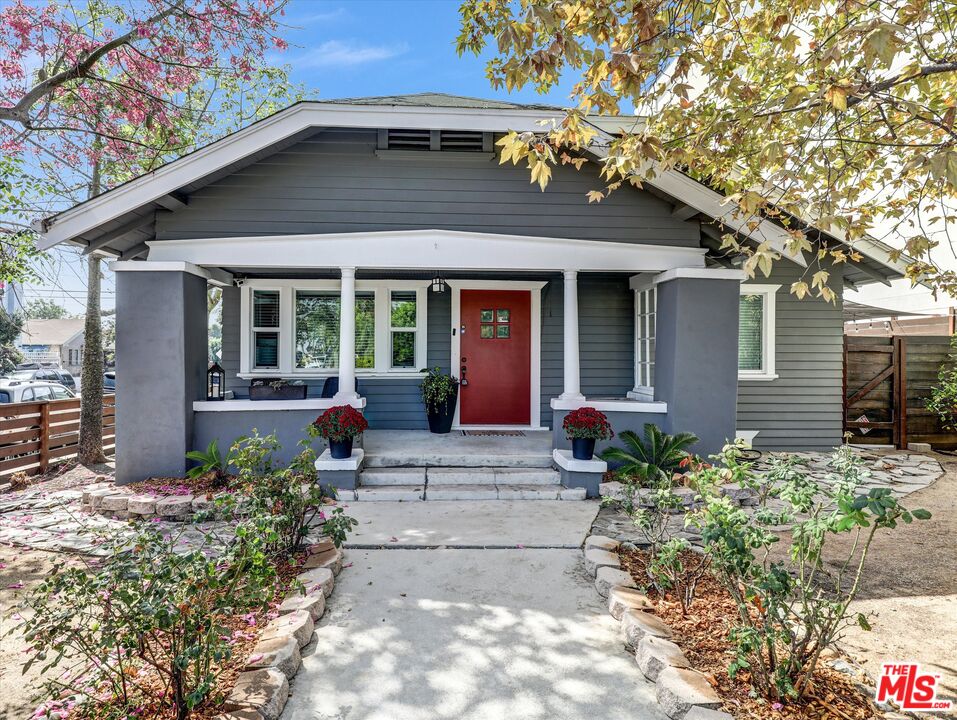 Property photo for 5802 Lexington Ave, Los Angeles, CA